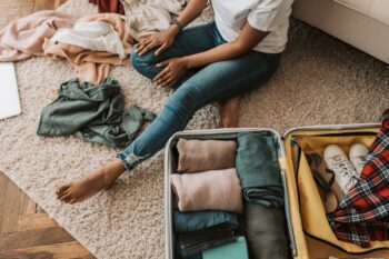 Detalhes importantes na escolha de roupas para viagens internacionais